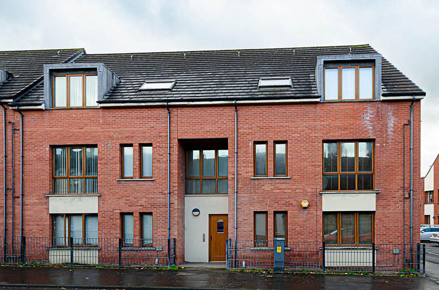 Apt 5, 133 Woodstock Road