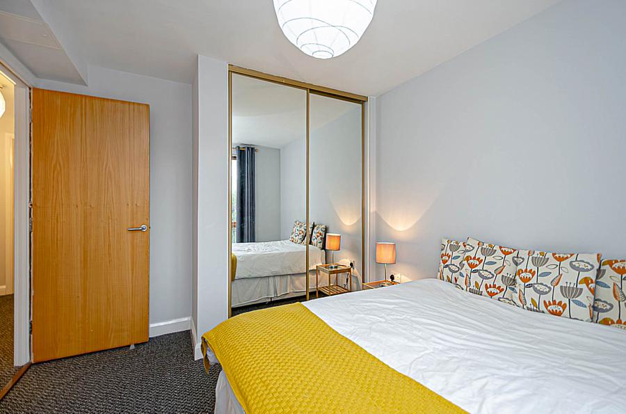 Apt 5, 133 Woodstock Road