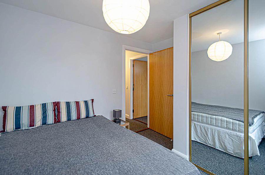 Apt 5, 133 Woodstock Road