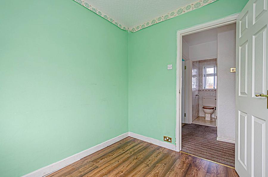 60 Ravenhill Gardens