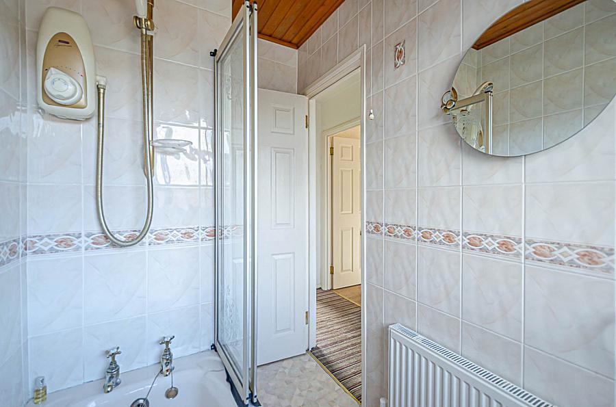 60 Ravenhill Gardens