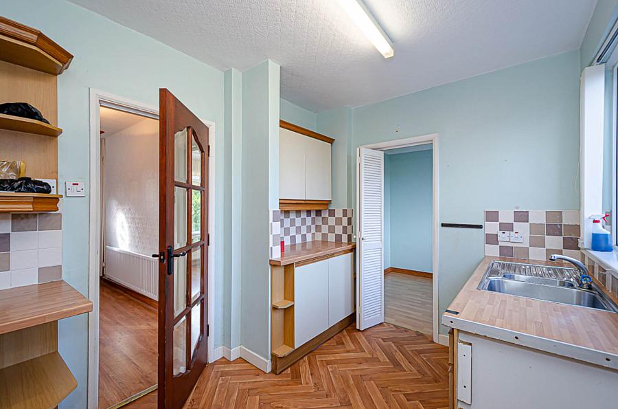 60 Ravenhill Gardens