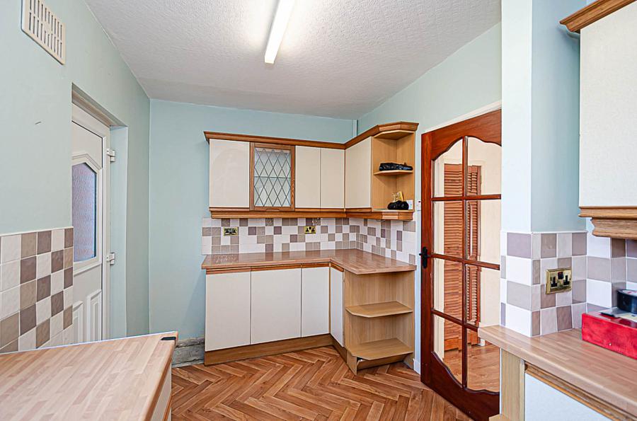 60 Ravenhill Gardens