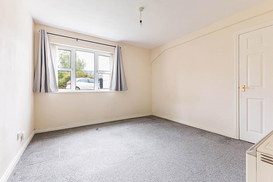 40 Ardenlee Crescent 40 Ardenlee Crescent