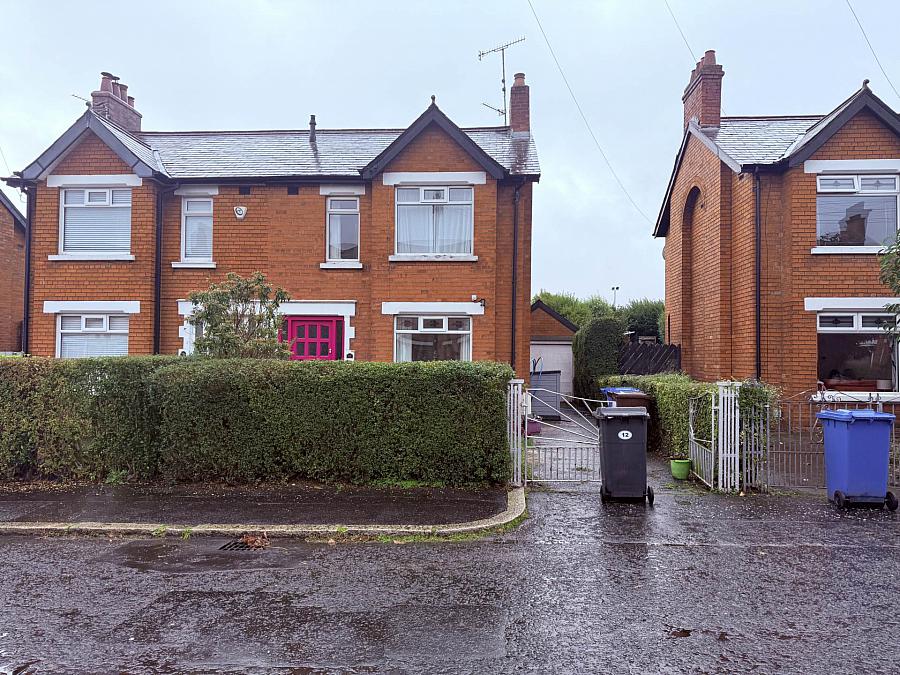 12 Gibson Park Gardens