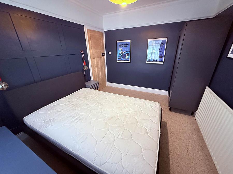 12 Gibson Park Gardens