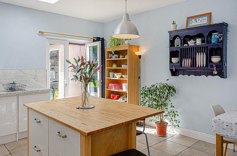 27 Hillsborough Drive