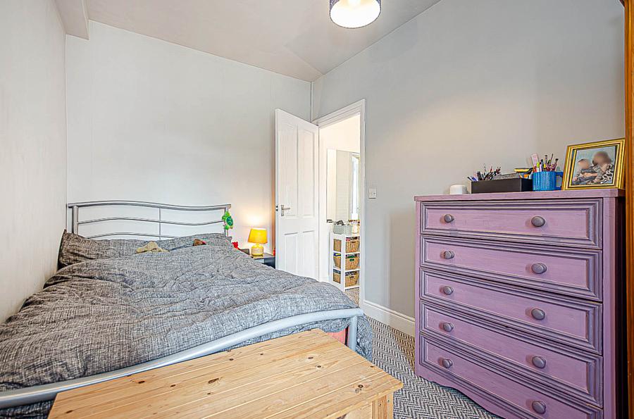 27 Hillsborough Drive