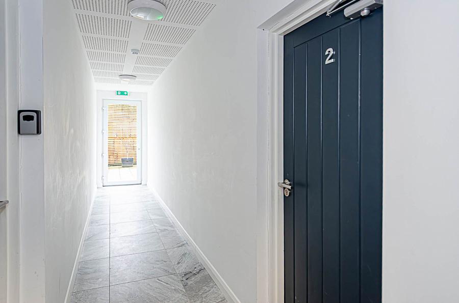 Apt        The Mount