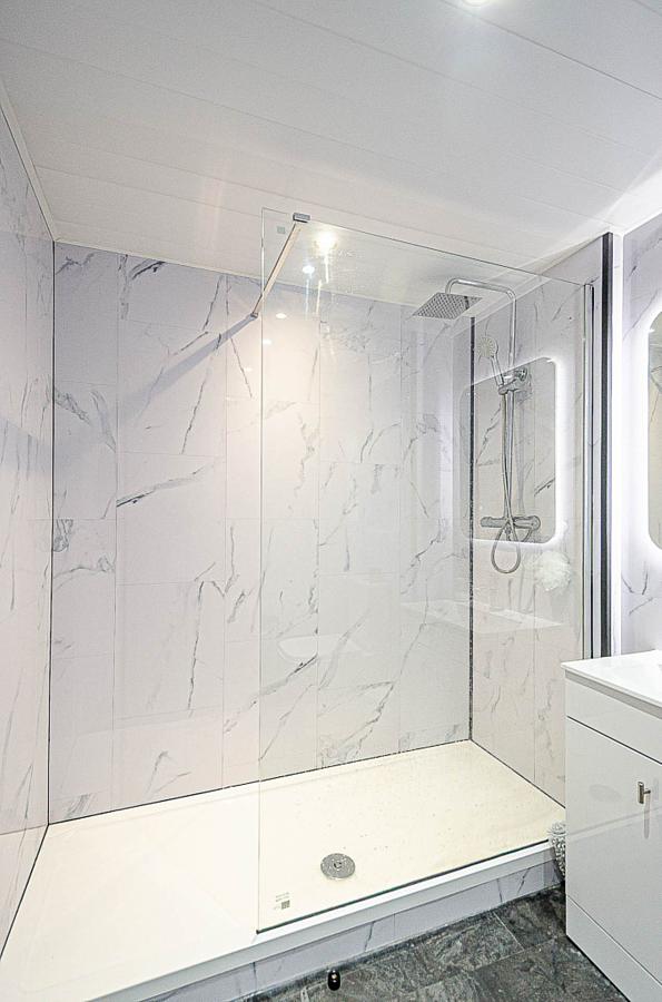 Apt 1 Cherryville Street