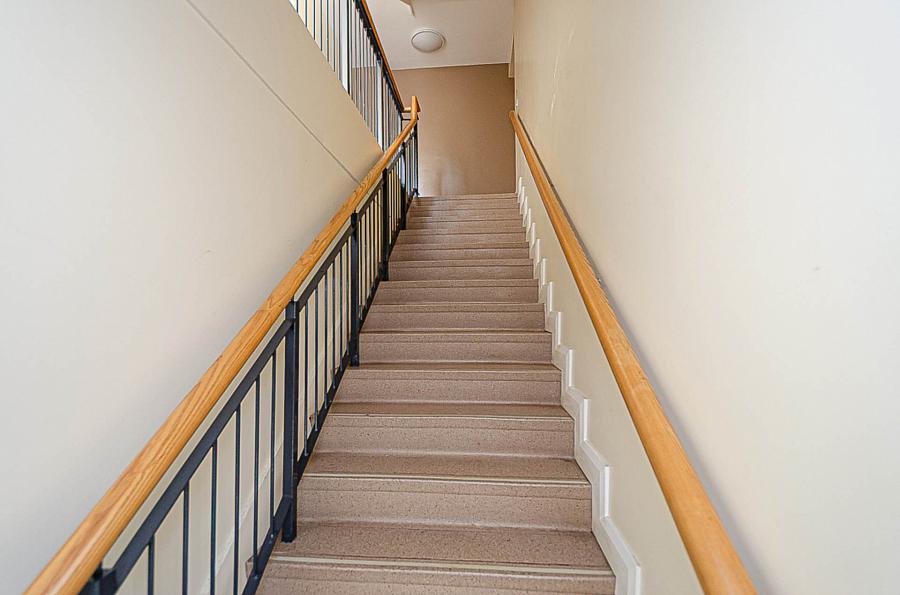 Apt 1 Cherryville Street