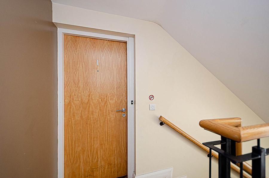 Apt 1 Cherryville Street