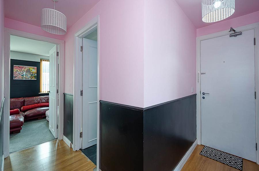 Apt 1 Cherryville Street