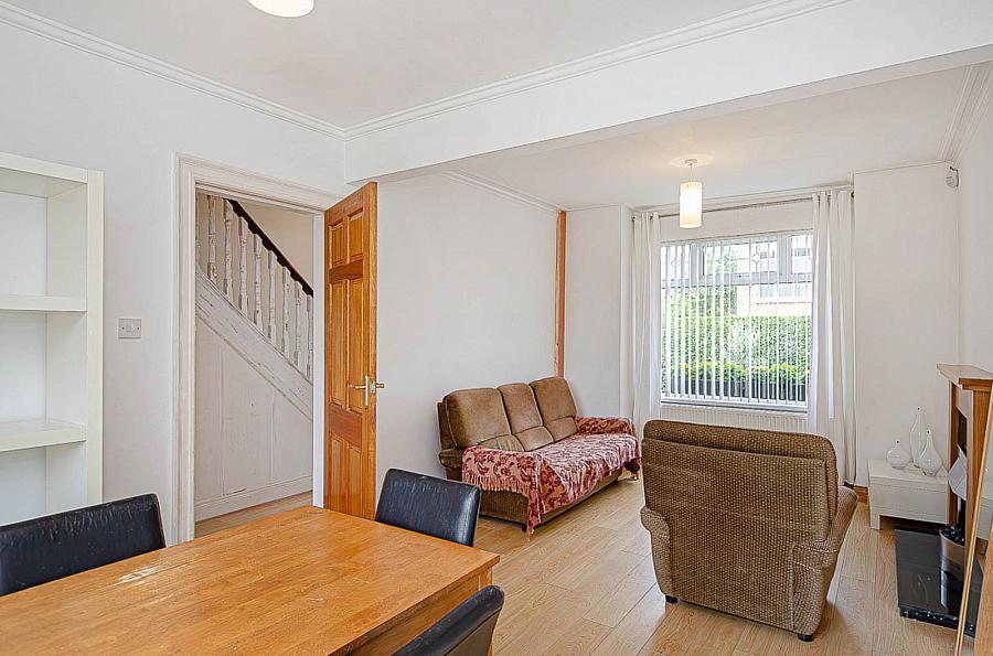 2 Gibson Park Gardens
