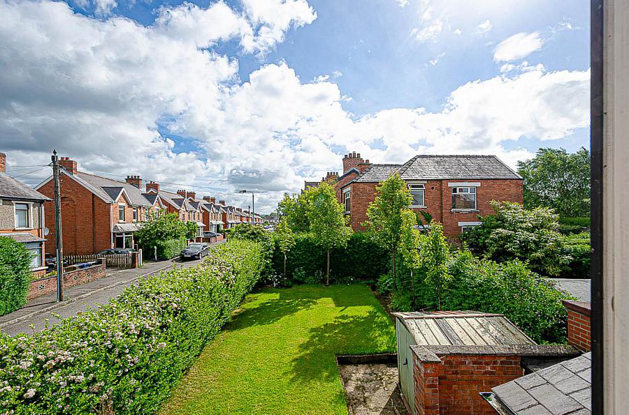 2 Gibson Park Gardens