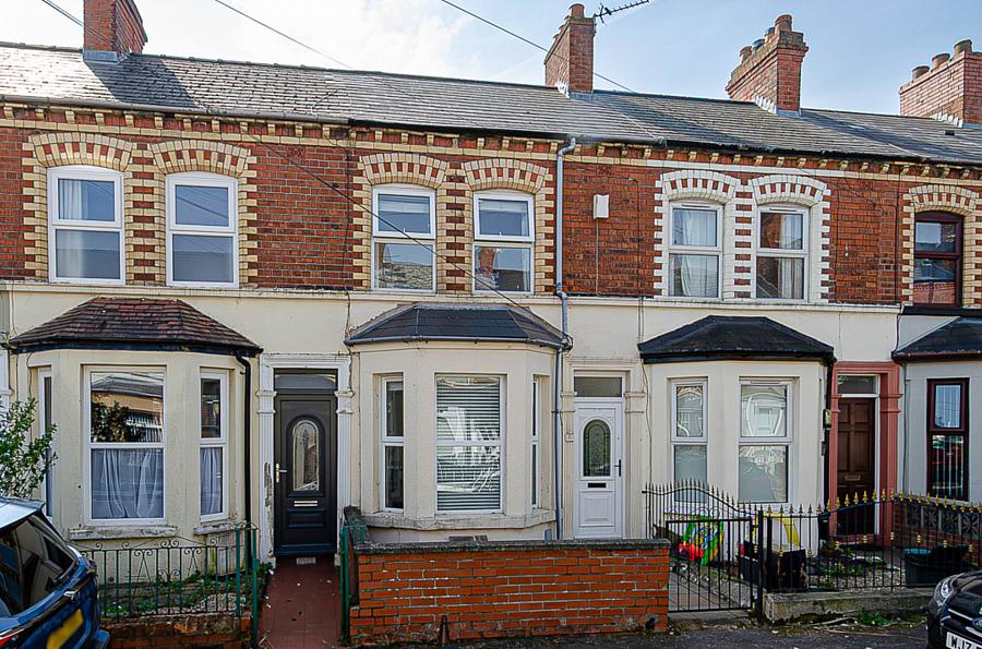 9 Willowfield Gardens