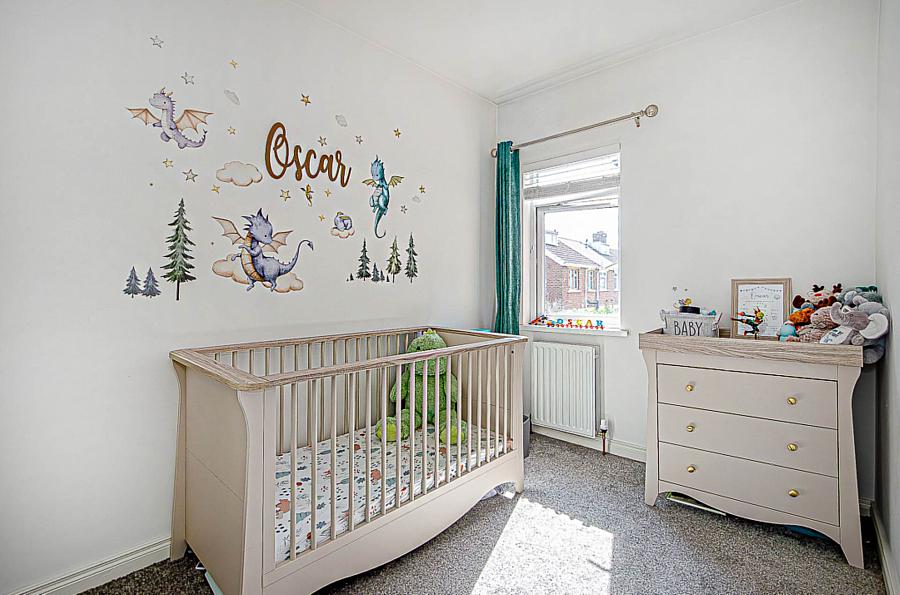 9 Willowfield Gardens