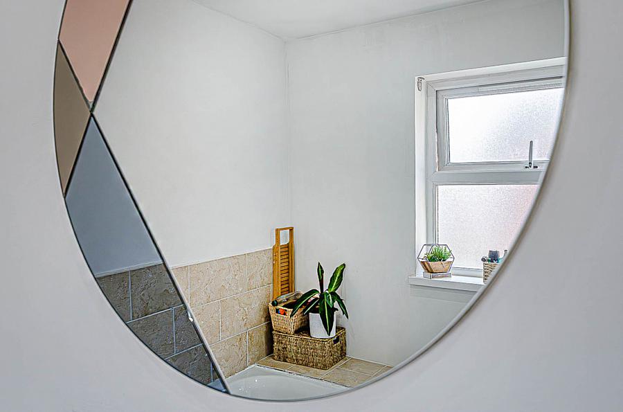 9 Willowfield Gardens