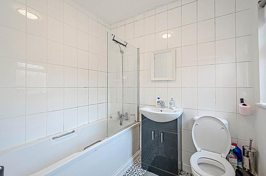 14 Bloomfield Street