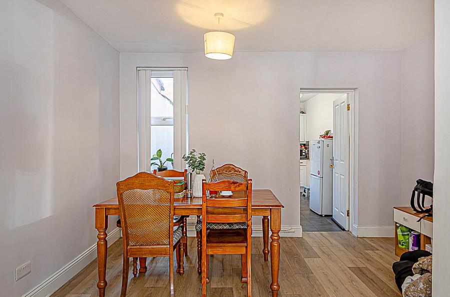 14 Bloomfield Street