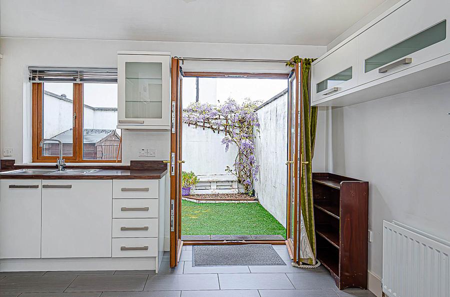 57A Ravenhill Parade