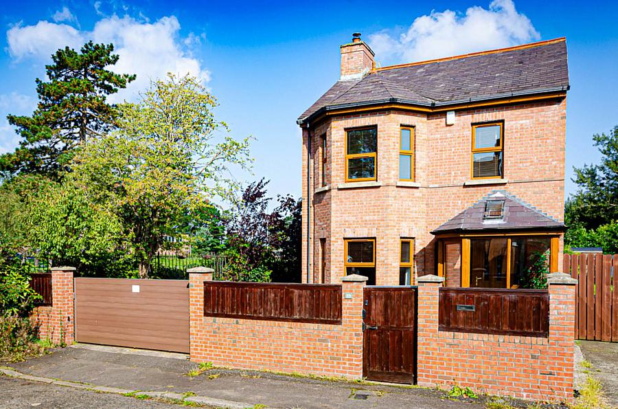 59 Onslow Gardens, Ravenhill, Belfast, BT6 0AQ