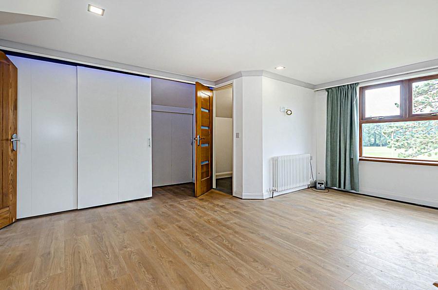 59 Onslow Gardens