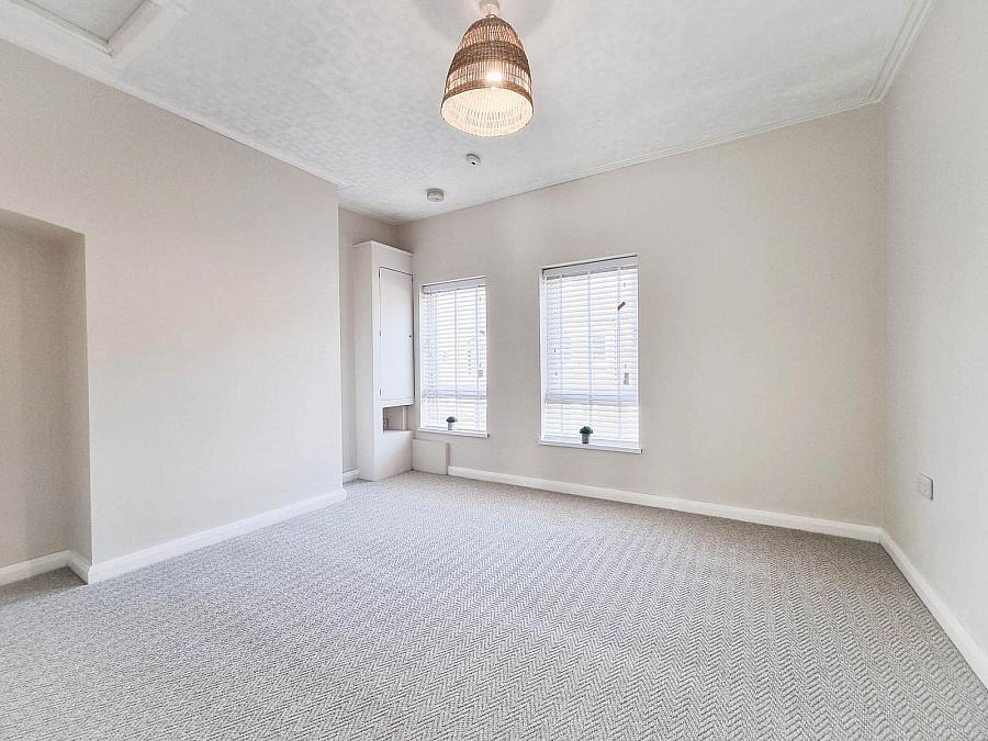 25 Isoline Street