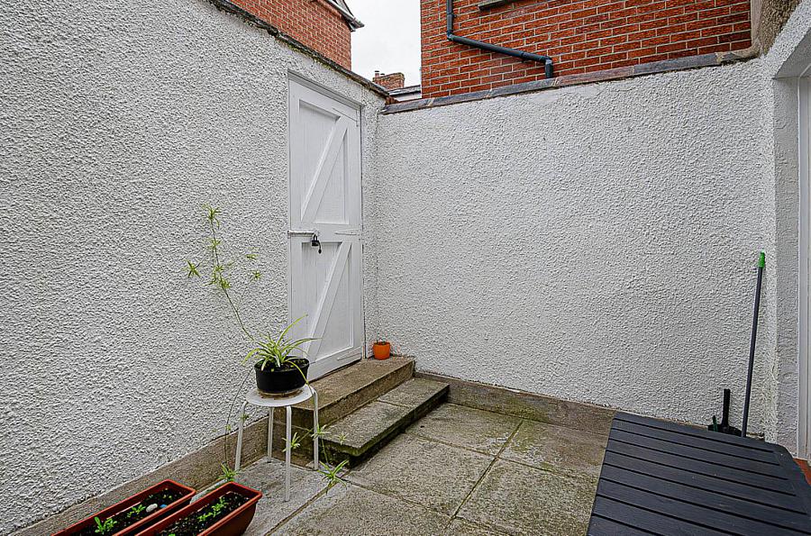 64 Ogilvie Street