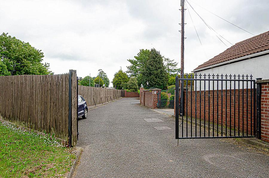 95 Old Dundonald Road