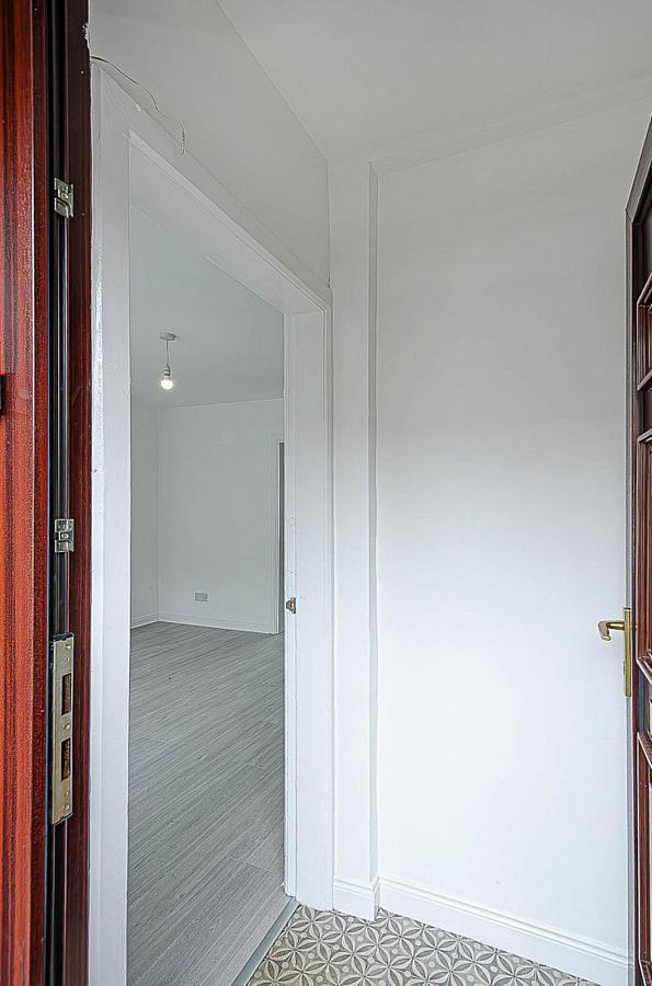 32 Lismain Street
