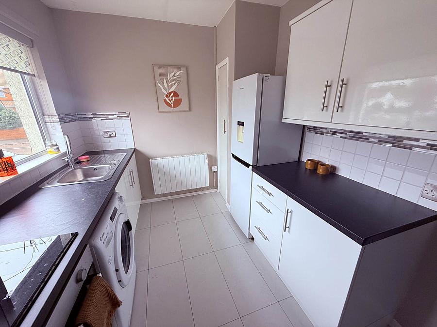 Apt    Ballygowan Road