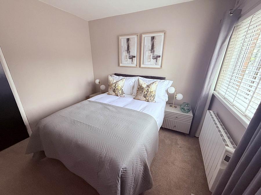 Apt    Ballygowan Road