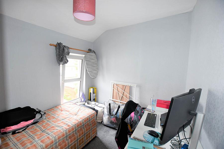 154 Ravenhill Avenue