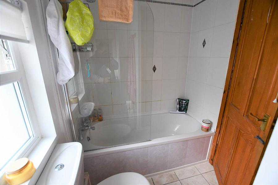 154 Ravenhill Avenue