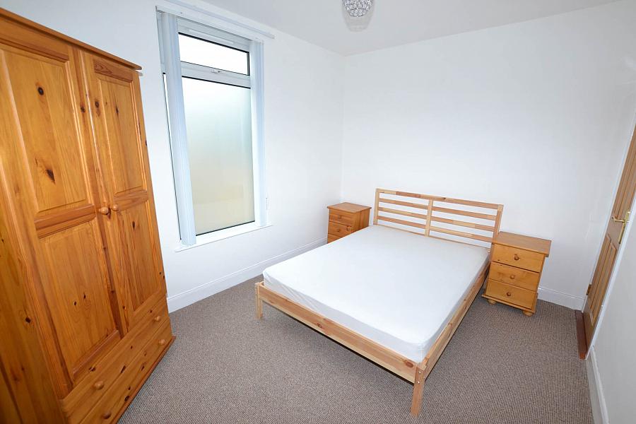 Apt 5, 23 Knock Road