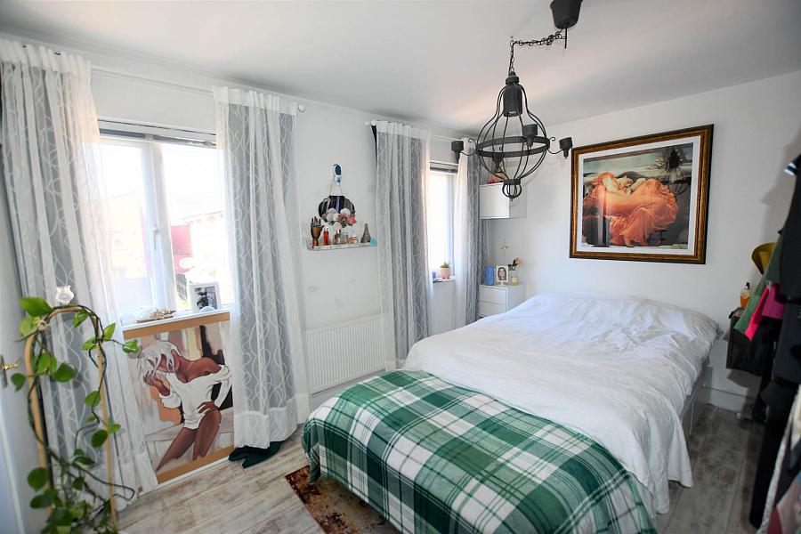 37 Hillsborough Gardens