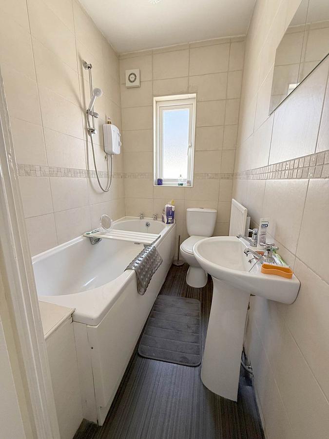 13 Chesham Drive