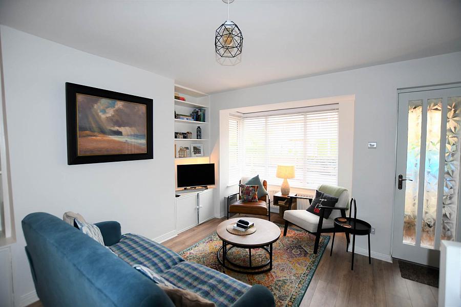 2 Belmont Mews
