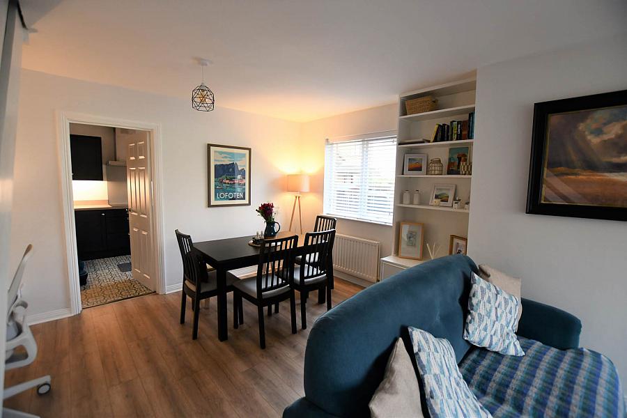 2 Belmont Mews