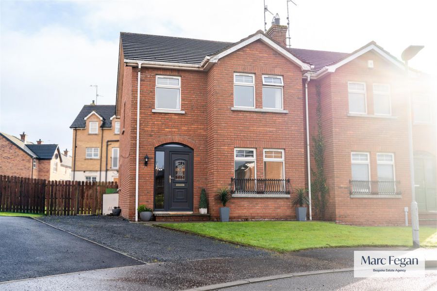 33 Silverwood Leaves