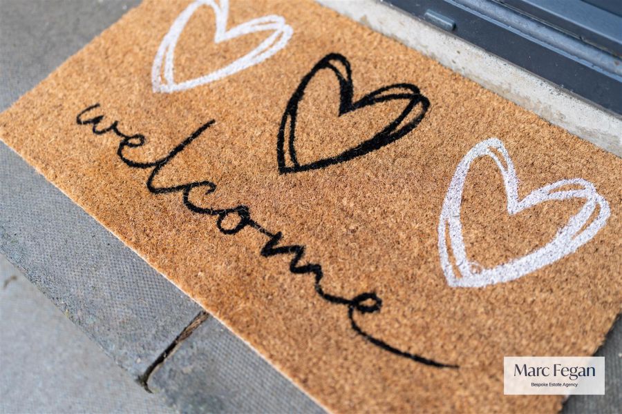 33 Silverwood Leaves