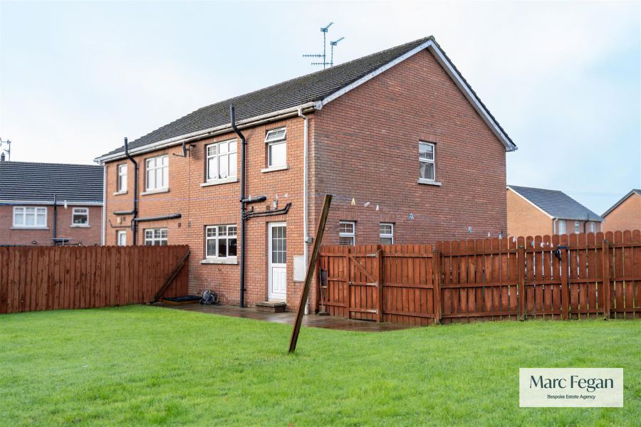 33 Silverwood Leaves