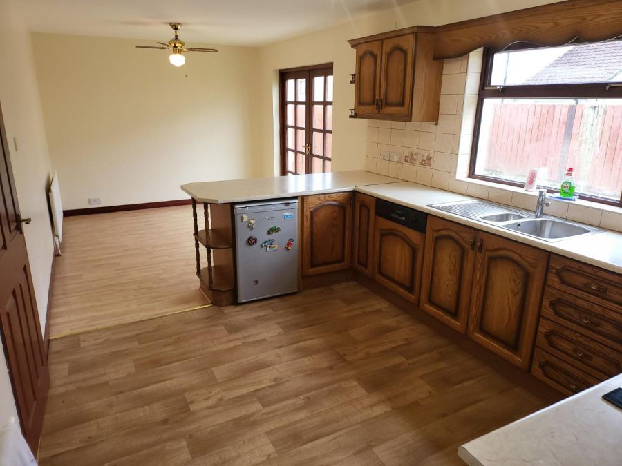 6 Chestnut Grove