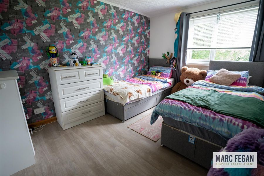 19 Brookvale Walk