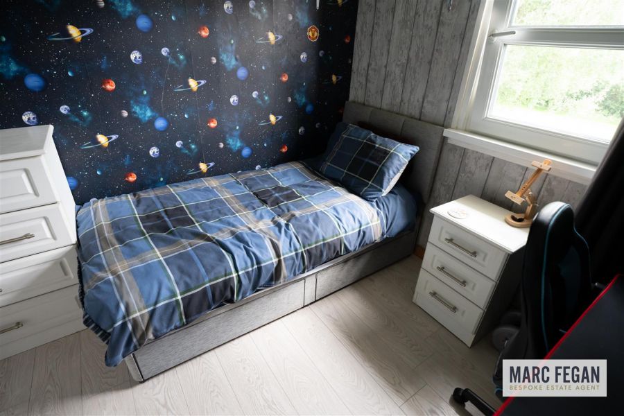 19 Brookvale Walk
