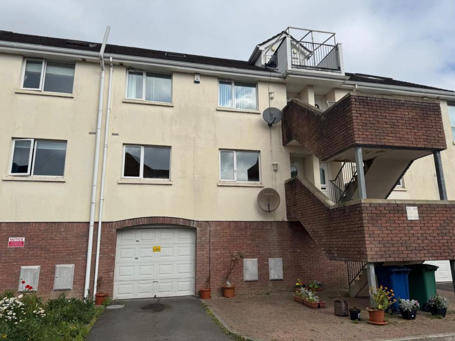 25 Silverwood Court