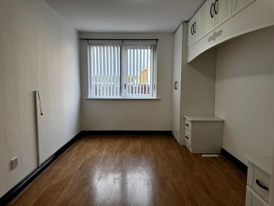 34C Downshire Avenue