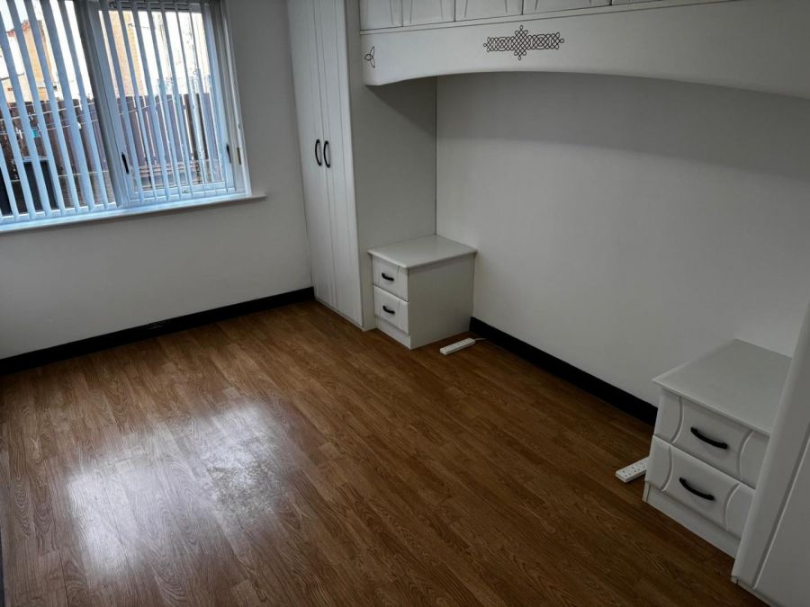 34C Downshire Avenue