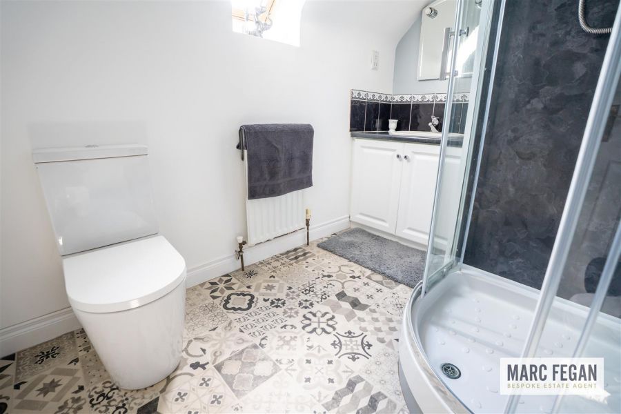 15 Bann Close